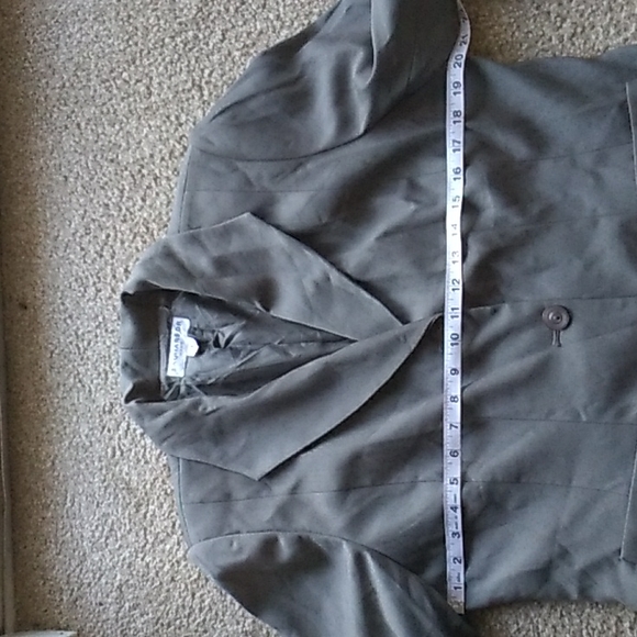 2/$100 sag Harbor women's suit (size 16) - Picture 3 of 10